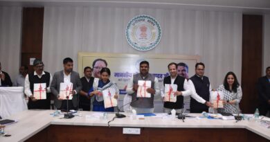 स्कूल शिक्षा मंत्री ने दुर्ग संभाग में ली समीक्षा बैठक, कहा- स्कूलों में दिखना चाहिए शिक्षा का असर