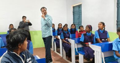 शहर के सरकारी स्कूलों में प्राईवेट स्कूलों के समान अधोसंरचना विकास एवं ई-लर्निंग से अध्यापन पर फोकस : मधुसूदन यादव